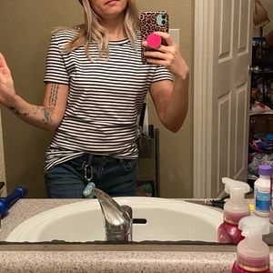 Basic Crewneck Navy & White Striped Tee